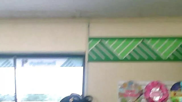 Megdöbbentő busty blondie játszik egy szőrös punci pornó szexuális játékszerrel, és megbasztják