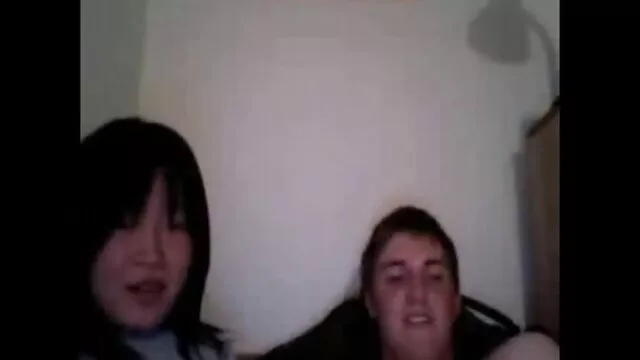 Az szőrös pinák áttört csaj Victoria Rae Black megnyalja a cickáját
