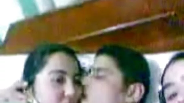Kanos és szoros pinak porno mocskos szuka, szép seggű, nagy kakast lovagol