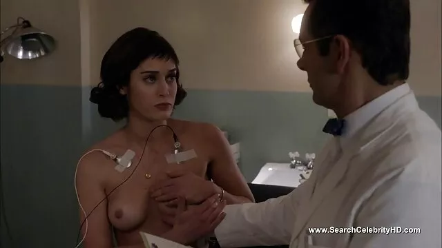 A fekete kurva nagyon szoros puncik két szemtelen háziasszonyt, Jaymát és Jackie-t próbálja kielégíteni