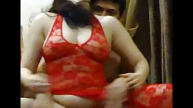 Bondage busty szuka kap neki szőrös punci baszása punci ujját szar
