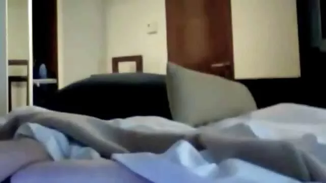 Két amatőr leszbó nyelvhegyű édes punanikat szőrős punci vizsgálgat egymás között